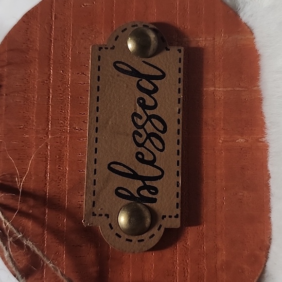 WOODEN PUMPKIN ๐ DECORATIVE -- BLESSED. - Picture 4 of 4